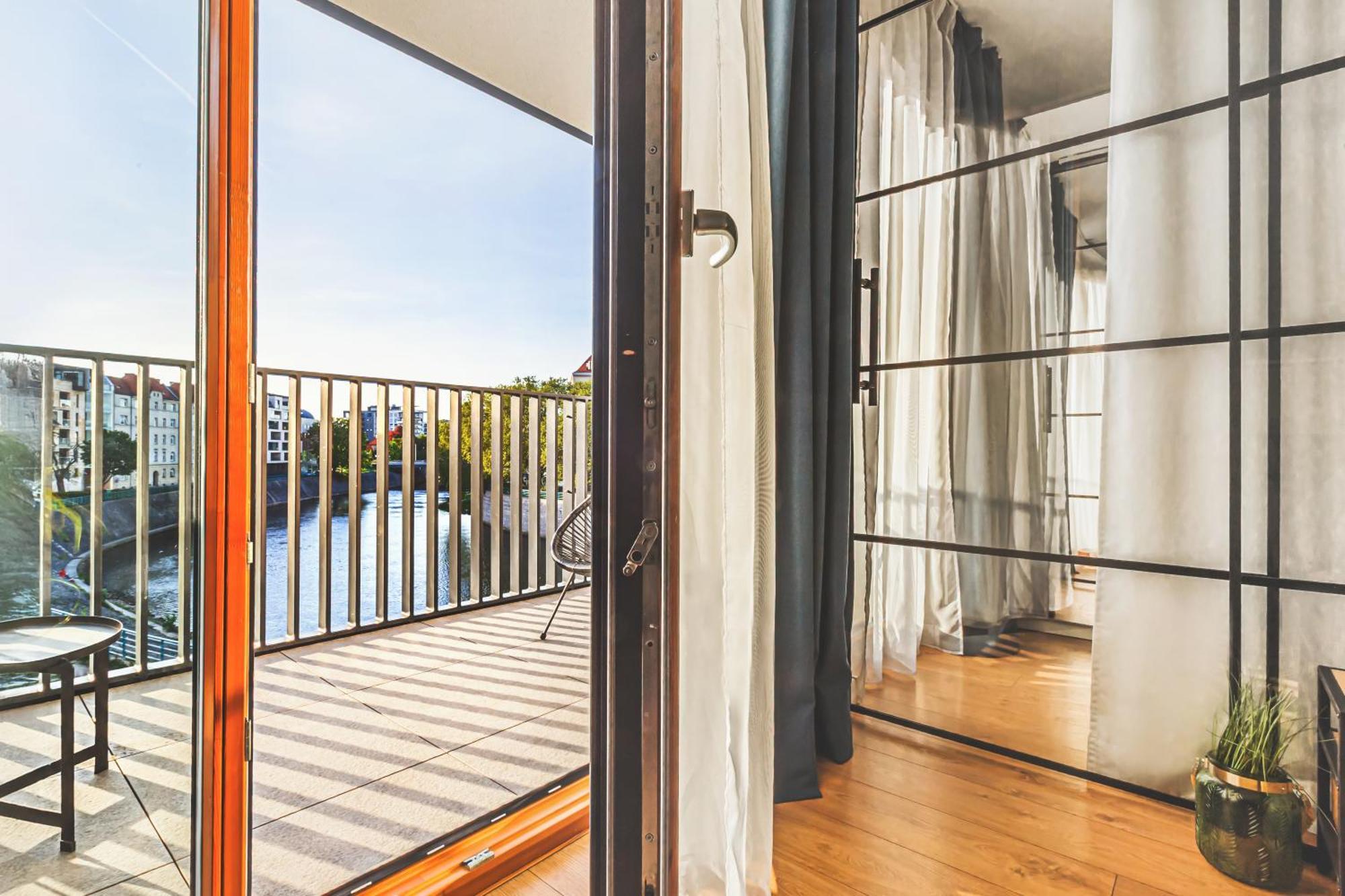Luksusowy Apartament Z Parkingiem I Klimatyzacja W Samym Centrum Wroclawia Exterior foto